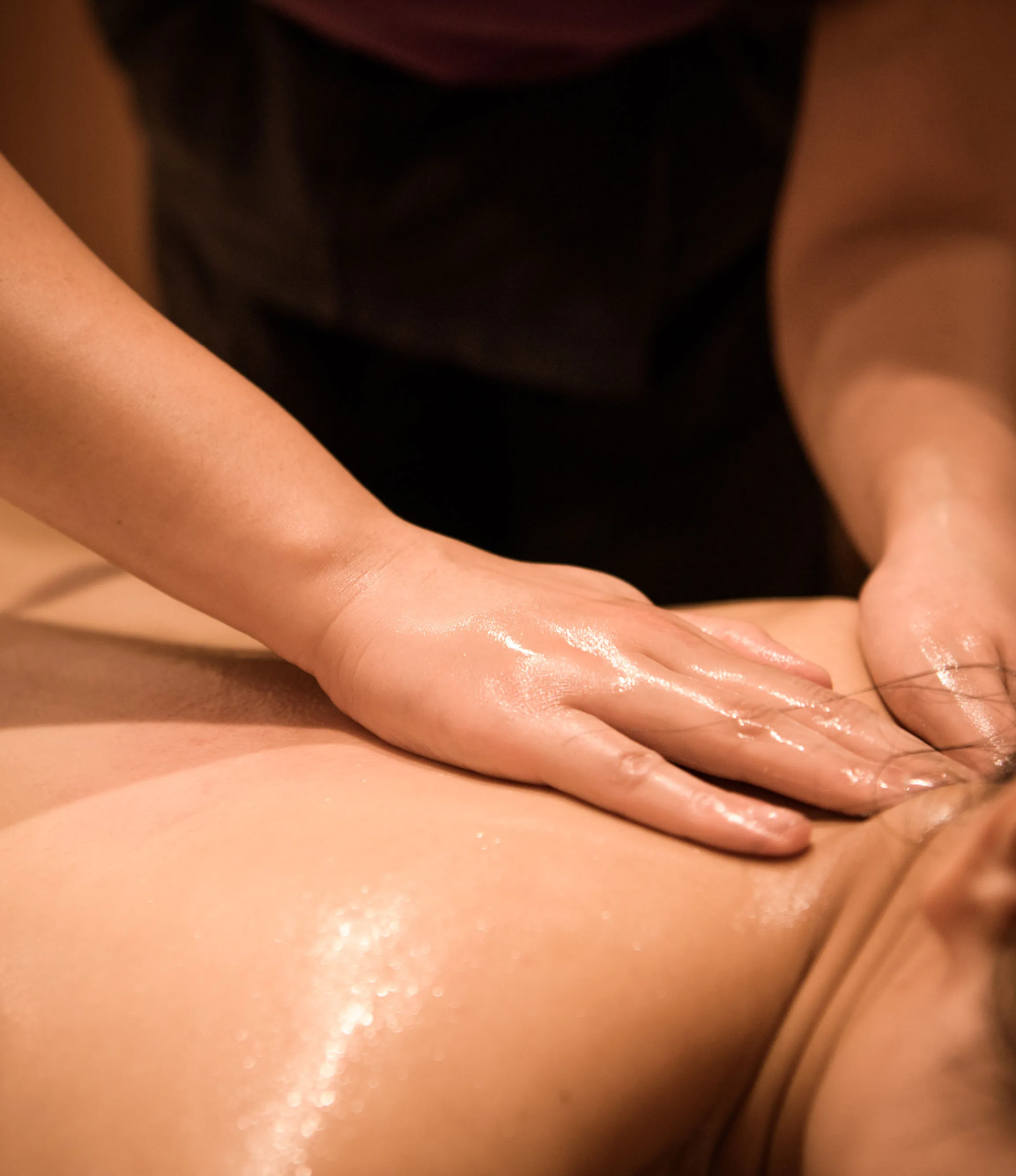 オイルマッサージ